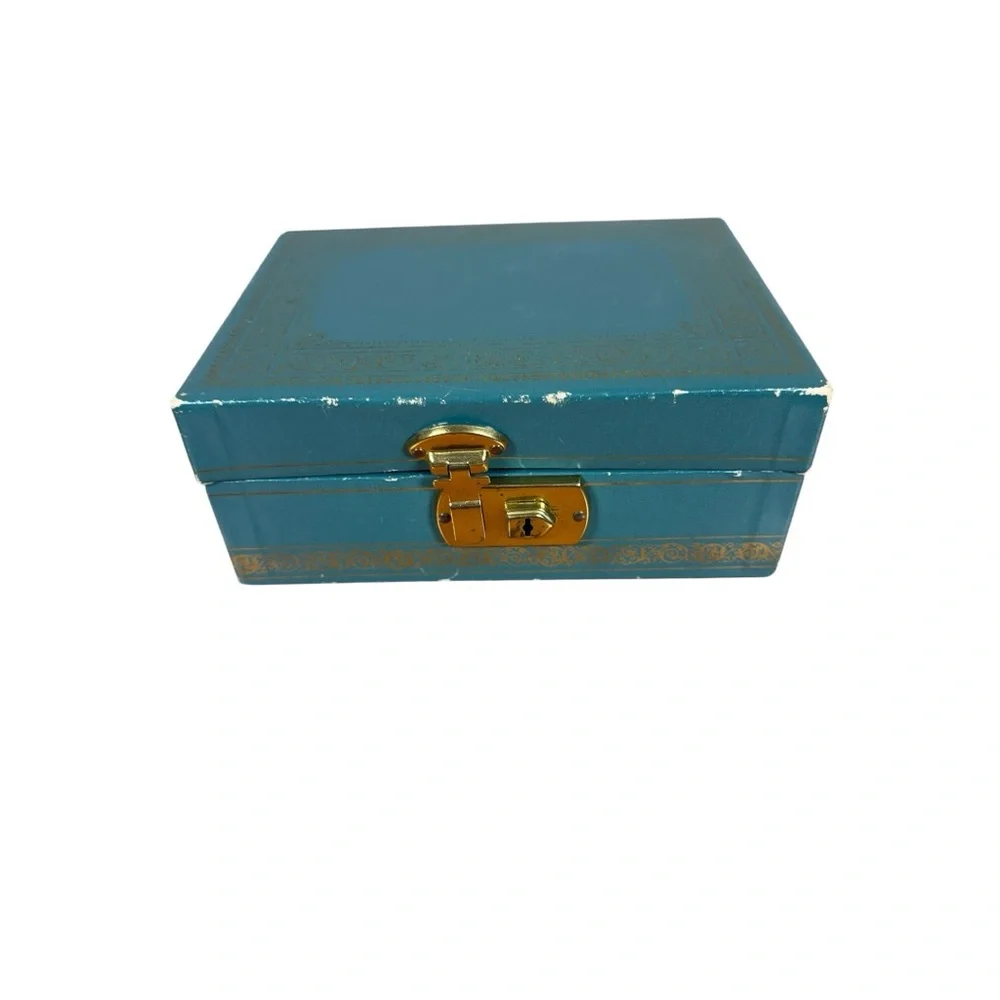 Vintage Blue‎ Jewelry Box